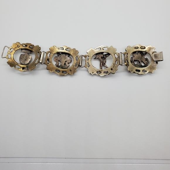 Vintage Bracelet with Cherub and Fleur De Lis - Picture 4 of 6